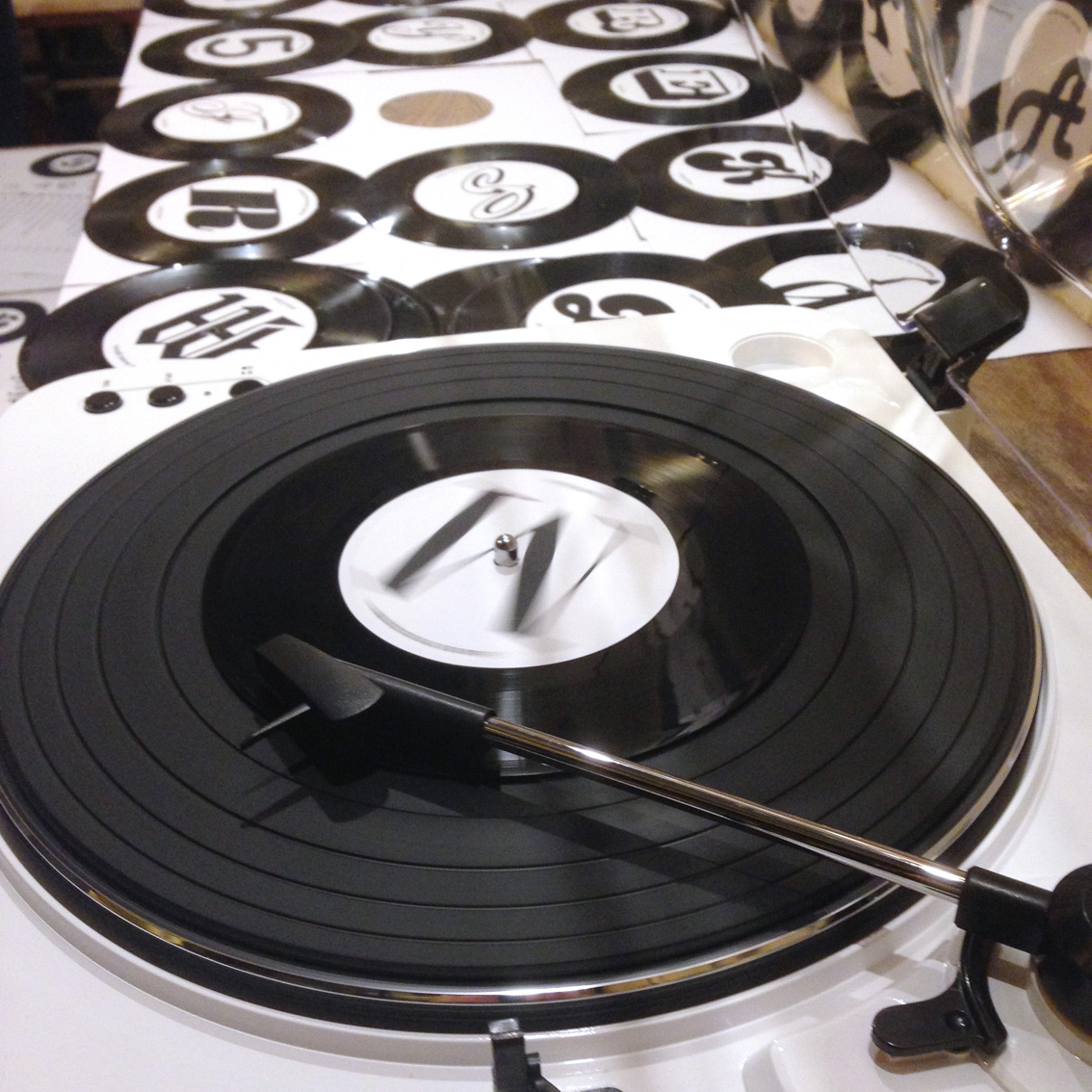 type-tasting-vinyl-type-game-03